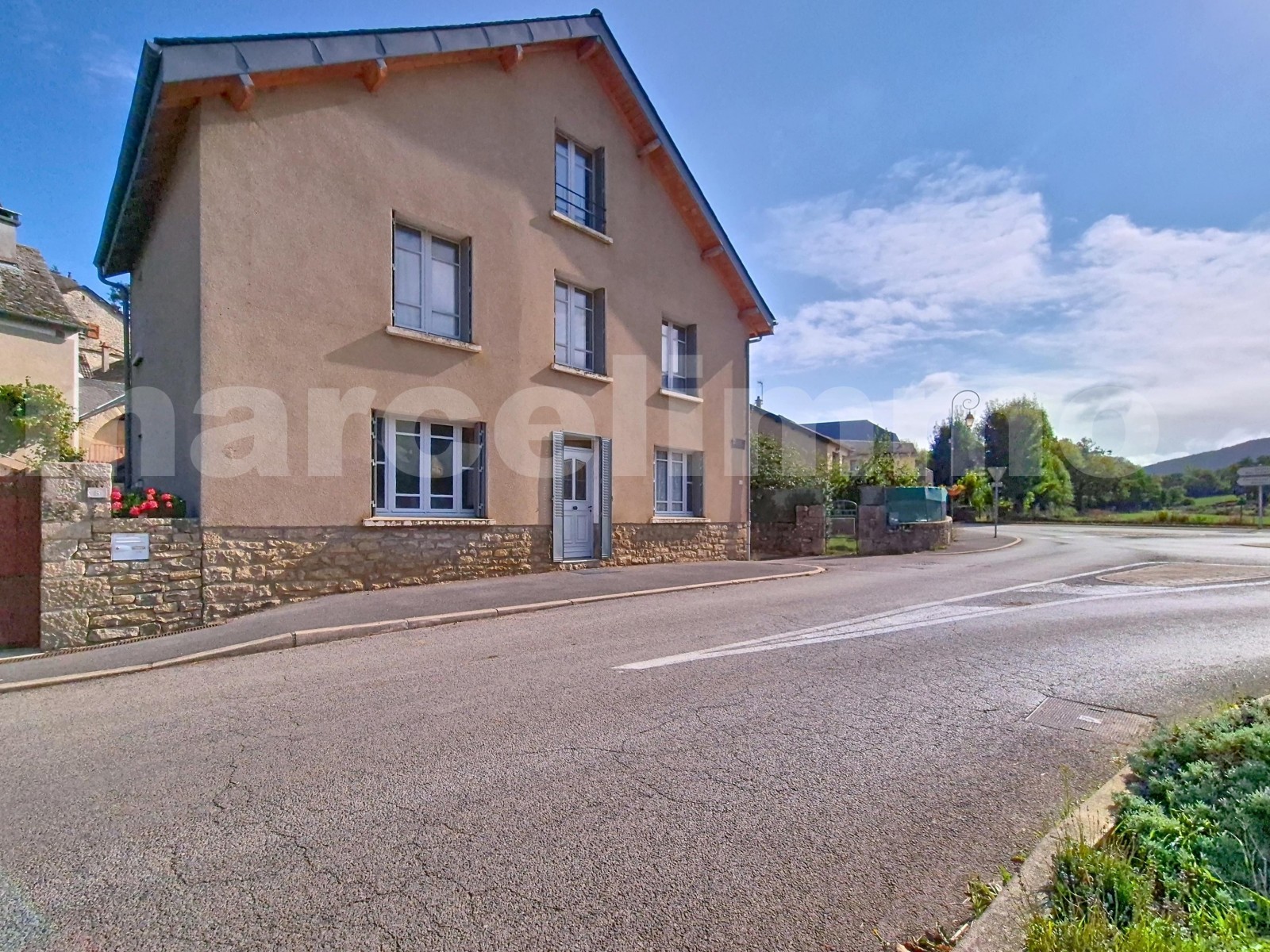 Maison de ville 8 Pièce(s) LA CANOURGUE