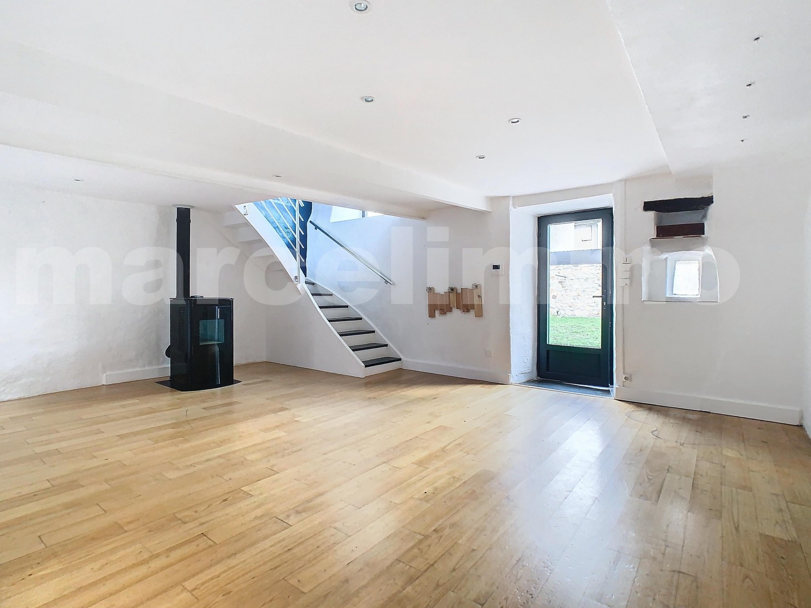 Maison 6 Pièce(s) ISPAGNAC