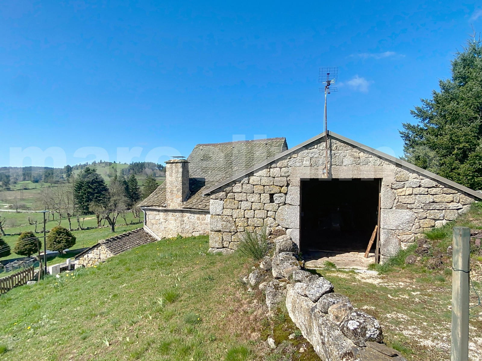 Maison 9 Pièce(s) RIEUTORT-DE-RANDON