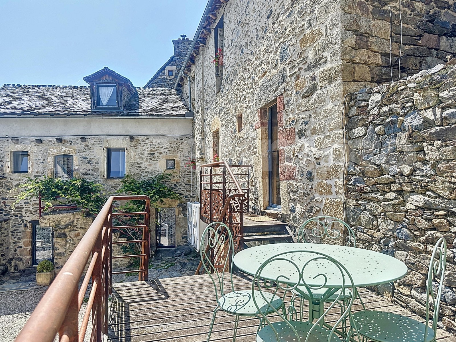 Maison 7 Pièce(s) SAINT-GERMAIN-DU-TEIL