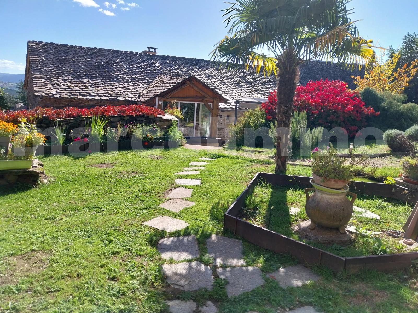 Corps de ferme 7 Pièce(s) SAINT-GERMAIN-DU-TEIL